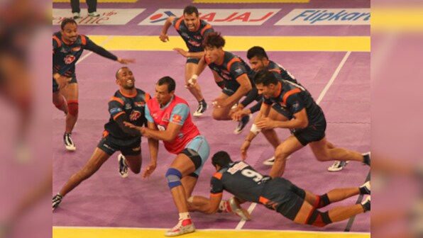 Pro Kabaddi: Bengal Warriors win a thriller in first home game, Bengaluru downs Patna