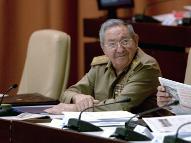 Castro calls on Obama to 'dismantle' Cuban economic embargo Castro calls on Obama to 'dismantle' Cuban economic embargo
