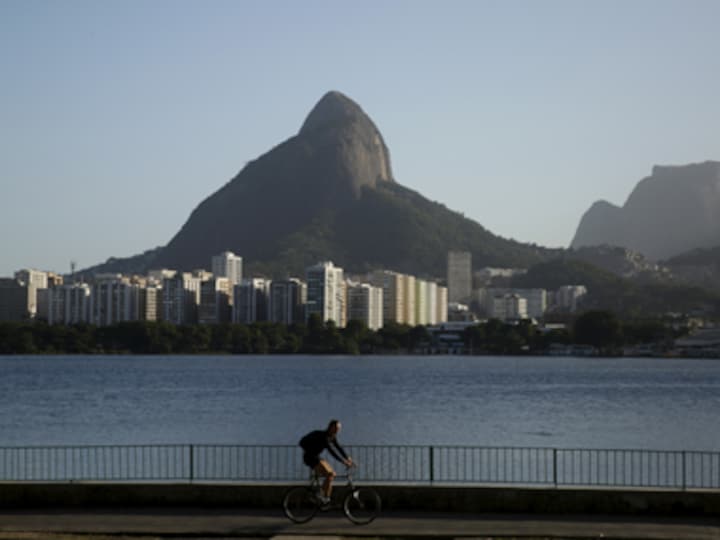 Realising smart cities dream: A few lessons from Rio de Janeiro