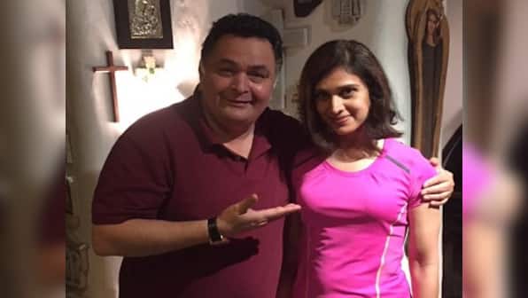 #Throwback: Rishi Kapoor post picture his 'Damini', Meenakshi Sheshadri