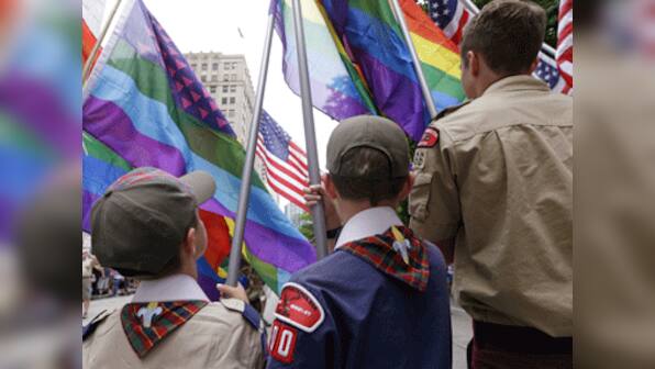 US boy scouts group ends its ban on gay leaders 
