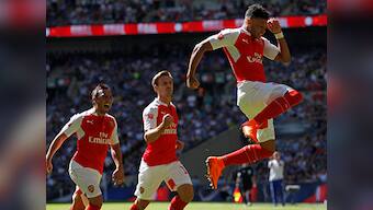 Arsenal claim 1-0 victory over Chelsea as Oxlade-Chamberlain ends Wenger's Mourinho jinx
