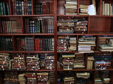 Class V student runs library in Bhopal slum, gets Rs 2 lakh from Shivraj Chouhan to help with setup