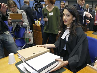 Twitter outraged at AP for calling Amal Clooney 'actor's wife' Twitter outraged at AP for calling Amal Clooney 'actor's wife'