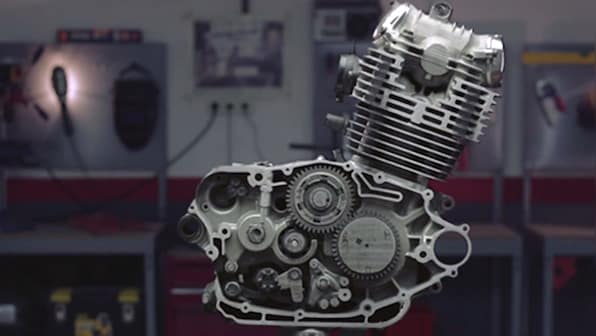 Video Worth Watching: Real-time cutaway illustration of a motorcycle engine