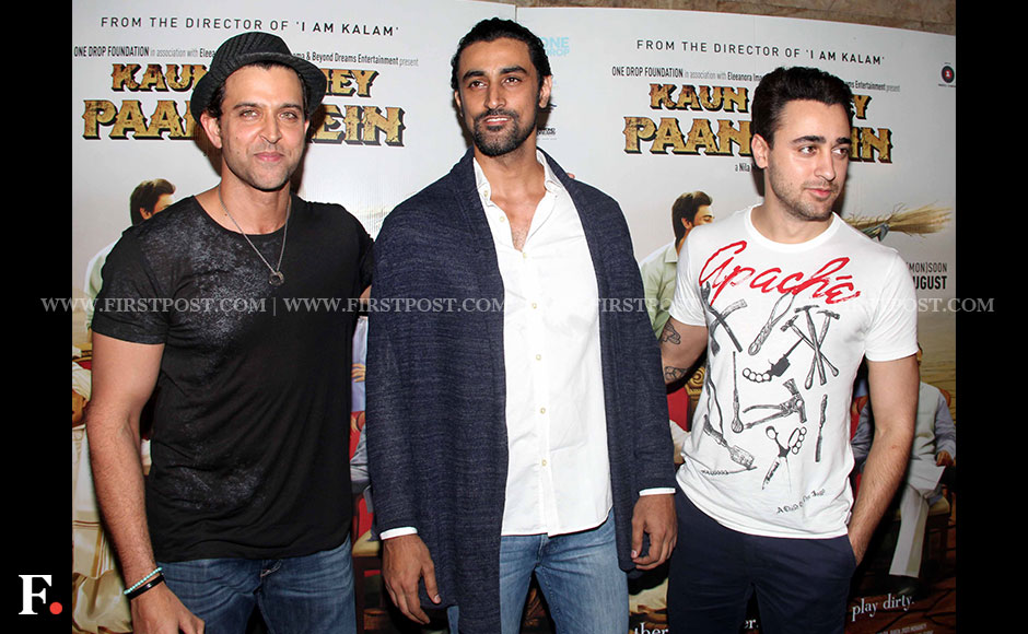Spotted: Hrithik Roshan, Imran Khan and Kunal Kapoor at screening of Kaun Kitney Paani Mein Spotted: Hrithik Roshan, Imran Khan and Kunal Kapoor at screening of Kaun Kitney Paani Mein