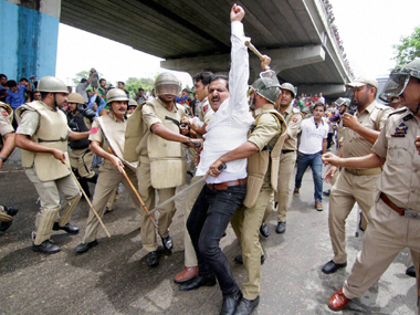 Amid strike, police fires teargas to disperse pro-AIIMS protesters in Jammu Amid strike, police fires teargas to disperse pro-AIIMS protesters in Jammu