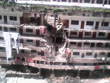 Eight people killed after boulders hit Manikaran Sahib Gurdwara in Himachal due to landslide Eight people killed after boulders hit Manikaran Sahib Gurdwara in Himachal due to landslide