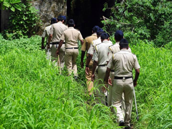 Mumbai Police chief to probe heavy-handed hotel raids that left 40 couples humiliated