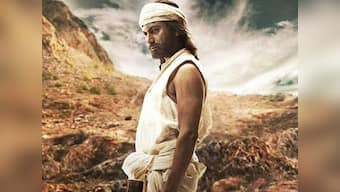 Manjhi review: Nawazuddin Siddiqui is genius, but watching this film is an uphill task