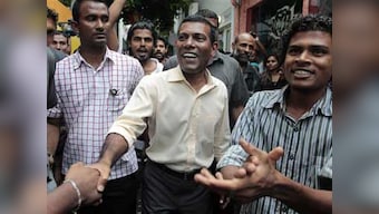 Maldives' Supreme Court stays Mohamed Nasheed's 13-year jail sentence; exiled former president to go home on 1 November