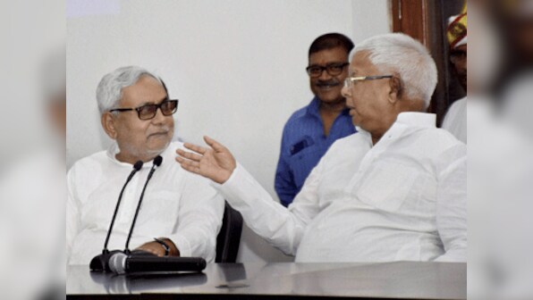 Bihar polls: JD(U), RJD to contest 100 seats each, Cong 40 seats, announces Nitish