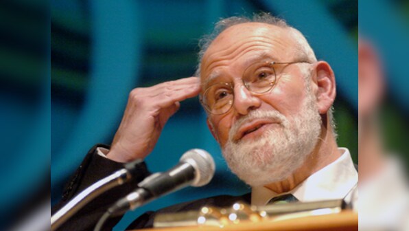 'Awakenings' author, neurologist Oliver Sacks dies at 82 