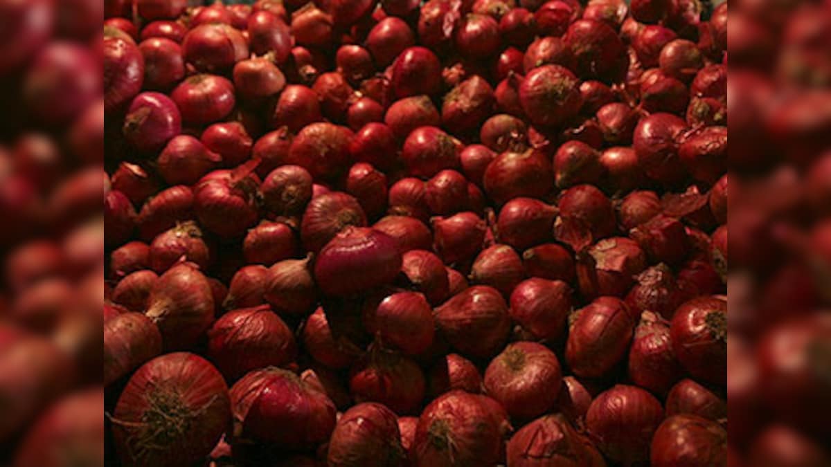 MMTC contracts to import 6,090 tonnes onion to boost supply, ease prices