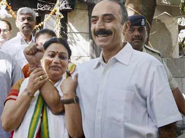 IPS officer Sanjiv Bhatt sacked: Shame-then-frame trend part of Gujarat's vendetta politics? IPS officer Sanjiv Bhatt sacked: Shame-then-frame trend part of Gujarat's vendetta politics?
