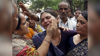 Patel agitation: Will fight till the end for justice, says mother at funeral of Shwetang Patel