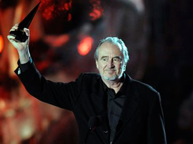 Wes Craven, director of horror classic 'Nightmare on Elm Street', passes away at 76 Wes Craven, director of horror classic 'Nightmare on Elm Street', passes away at 76