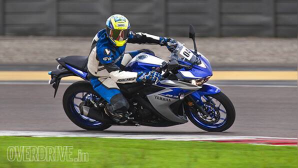 2015 Yamaha YZF-R3 first ride review (India)