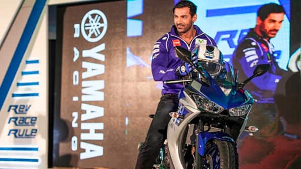 Yamaha launches the YZF-R3 sportsbike in India at Rs 3.25 lakh