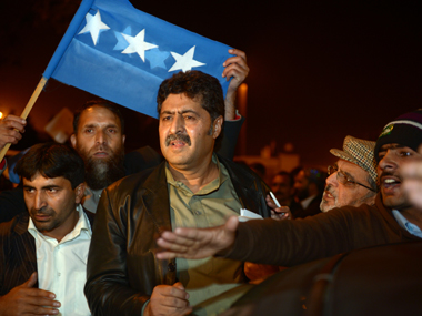 After Sushma Swaraj's salvo, Hurriyat Conference leaders Bilal Lone, Shabir Shah and 2 others detained in Delhi After Sushma Swaraj's salvo, Hurriyat Conference leaders Bilal Lone, Shabir Shah and 2 others detained in Delhi