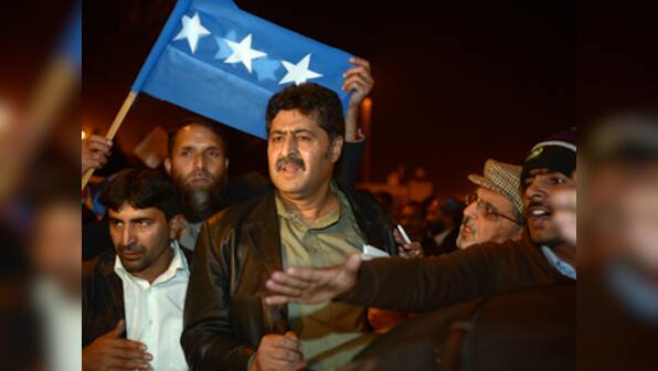 After Sushma Swaraj's salvo, Hurriyat Conference leaders Bilal Lone, Shabir Shah and 2 others detained in Delhi