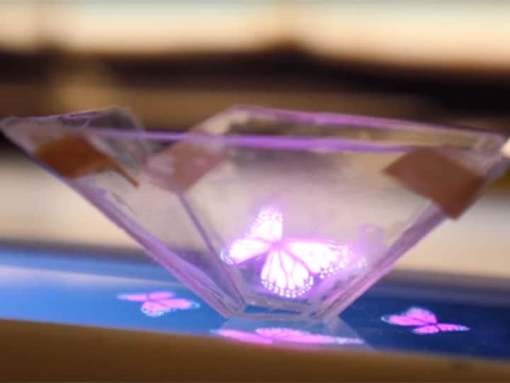 Watch: Turn basic stationary and your smartphone into a hologram projector