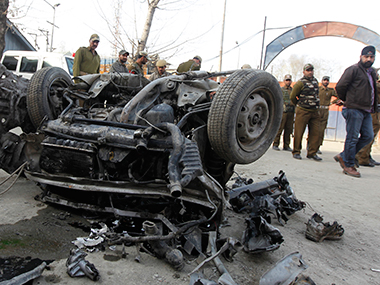 Grenade blast near mosque at Shopian in J&K leaves 11 injured Grenade blast near mosque at Shopian in J&K leaves 11 injured