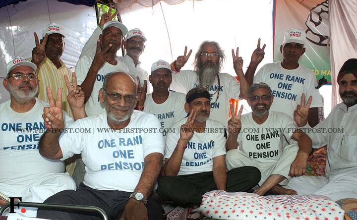 Army veterans celebrate in Delhi as government decides to implement OROP