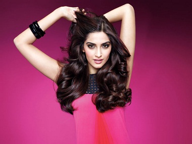 Choose shampoo like you'd choose a boyfriend: The problem with Sonam Kapoor's advice to women Choose shampoo like you'd choose a boyfriend: The problem with Sonam Kapoor's advice to women