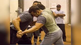 Salman Khan trains for four hours a day to play wrestler in Yash Raj's 'Sultan'