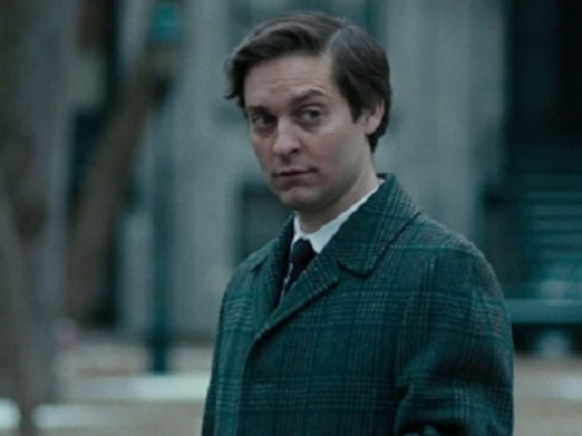 Pawn Sacrifice review: Tobey Maguire as American chess champion