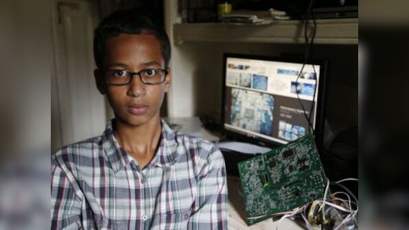 Muslim student withdraws from US school that suspended him over homemade clock