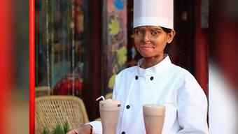 UP CM Akhilesh visits Sheroes, cafe run by acid attack victims in Agra, assures help