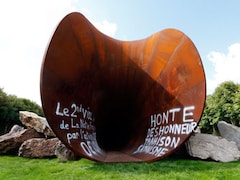 Dirty Corner', Anish Kapoor's controversial sculpture at Versailles,  vandalized again-World News , Firstpost"