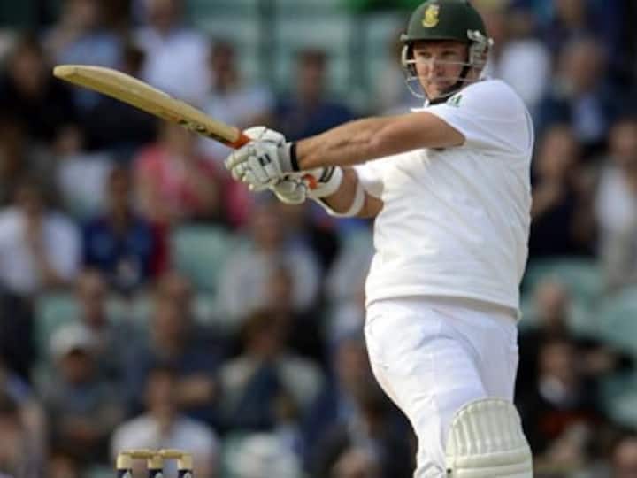 Former South Africa captain Graeme Smith hints at return after Proteas' India debacle