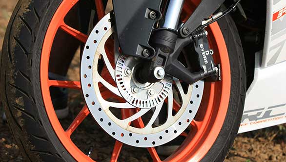 Government of India makes ABS and CBS mandatory on all two-wheelers by April 2018 Government of India makes ABS and CBS mandatory on all two-wheelers by April 2018