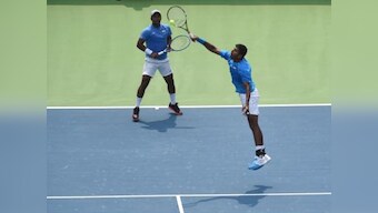 Davis Cup: Paes, Bopanna shocked in straight-sets as India trail 1-2 against Czechs