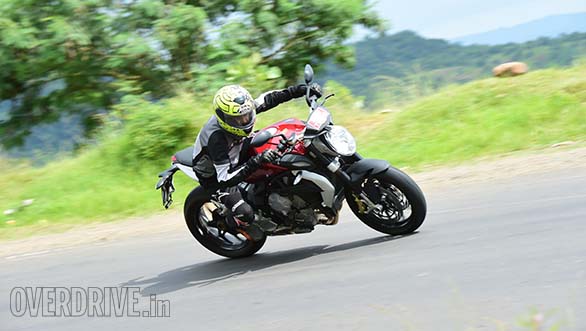 2015 MV Agusta Brutale 800 first ride review (India) 2015 MV Agusta Brutale 800 first ride review (India)