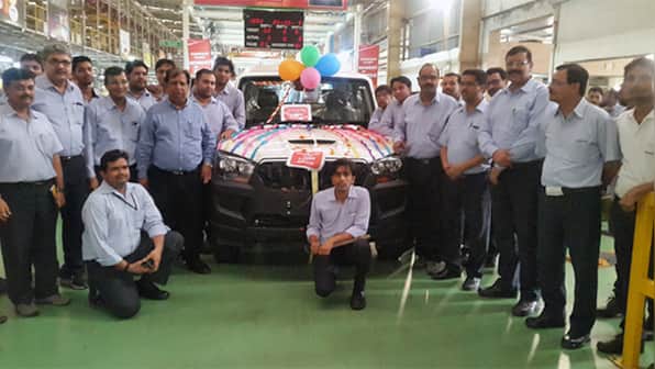 Mahindra celebrates production of seven lakh vehicles from its Haridwar plant