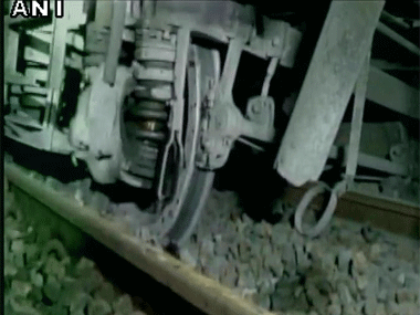 At least 40 people injured as Chennai-Mangalore Express derails in Cuddalore At least 40 people injured as Chennai-Mangalore Express derails in Cuddalore