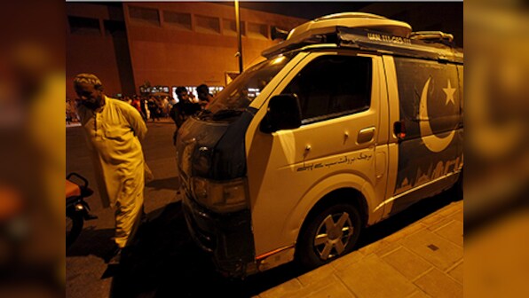 One mediaperson killed in Pakistan after gunmen fire at GEO News van