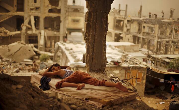 Major sandstorm sweeps across parts of Middle East