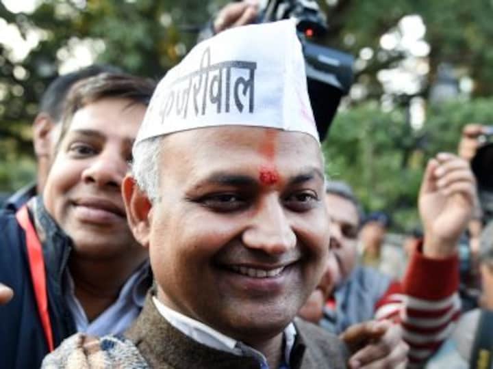 Somnath Bharti turns into his own lawyer in Delhi court before being remanded to police custody