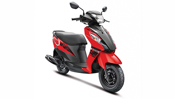 New Suzuki Let's with dual tone colour-scheme launched in India at Rs 56,417 New Suzuki Let's with dual tone colour-scheme launched in India at Rs 56,417