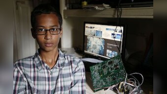 Richard Dawkins sparks controversy, slams schoolboy Ahmed for 'pretending to invent' clock