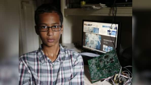 'Don't let people change who you are', says Ahmed, 'clock-maker' student arrested in US