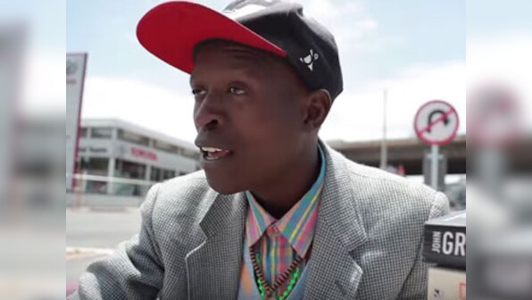 Watch: Homeless man turns his life around by offering book reviews for money