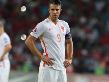 Euro 2016 qualifiers: Netherlands facing exit after Turkey thrashing; Wales frustrated