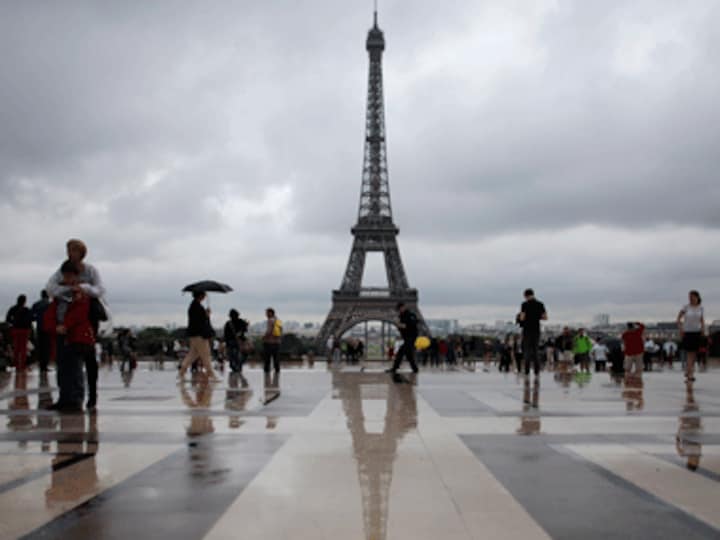 Eiffel Tower evacuated after climber spotted on monument; police yet to ascertain reason behind ascent