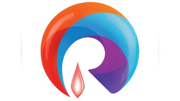 Reliance Jio extends services for employees before commercial launch